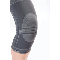 Futuro Active Knit Knee Stabilizer Large
