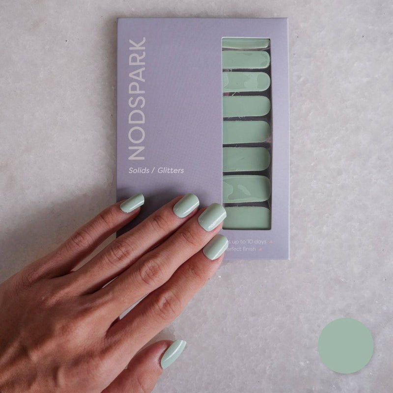 Nodspark Manicure On the Go No Drying Time Nail Wrap Classic Minty Sage