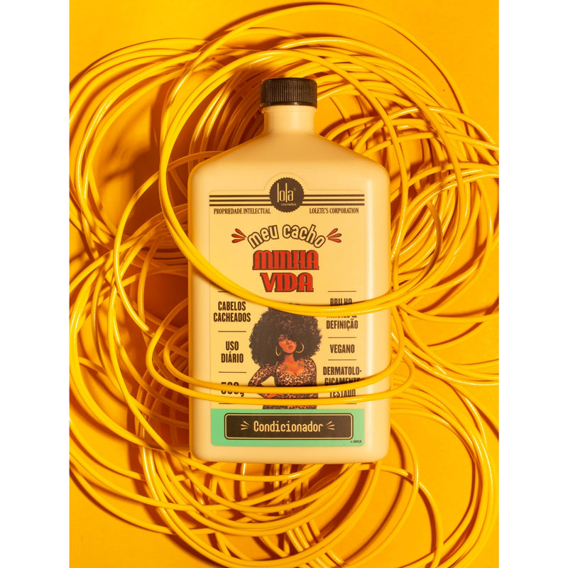 Lola From Rio Meu Cacho Minha Vida Moisturising Conditioner 500g