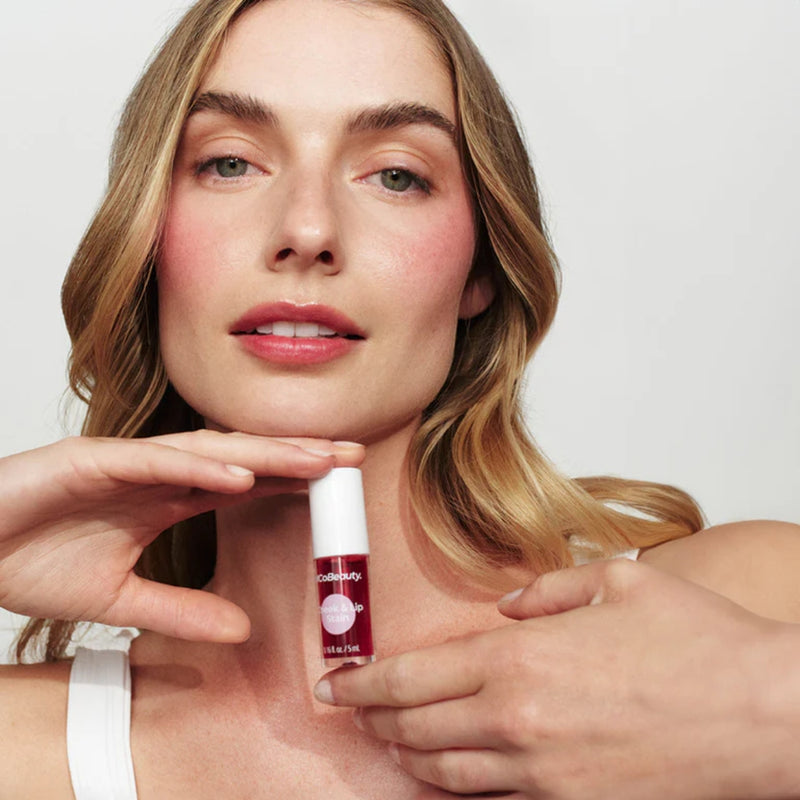 MCoBeauty مورد خدود وشفاه أحمر وردي