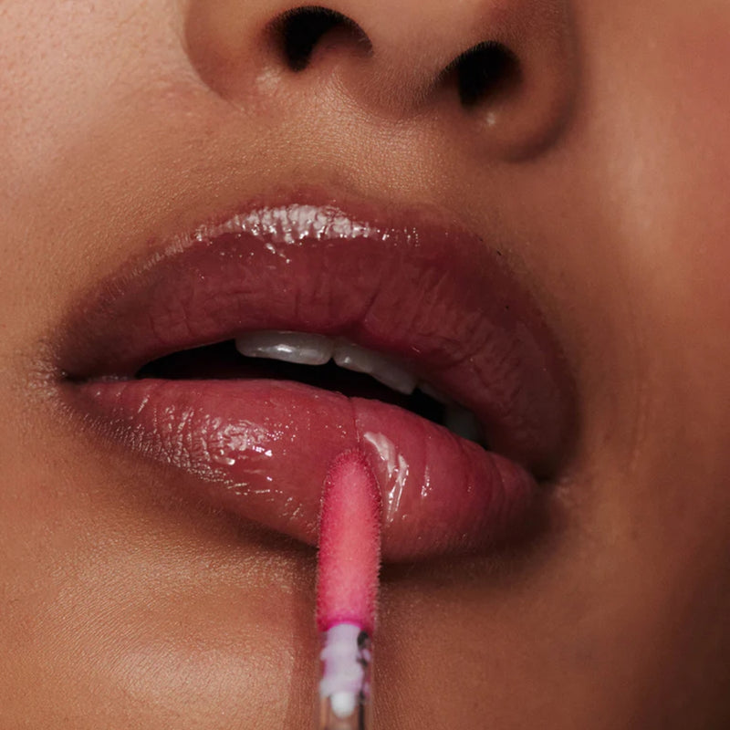 MCoBeauty Golden Glow Lip Oil Berry Bliss