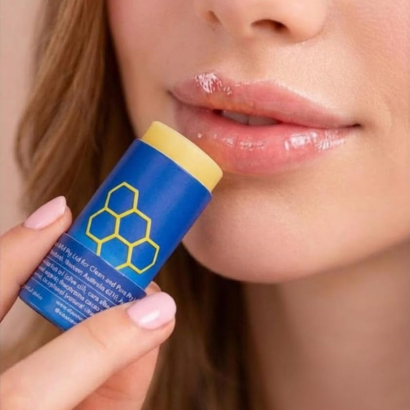 Clean & Pure Lip Balm Manuka Honey & Zinc SPF15 6g