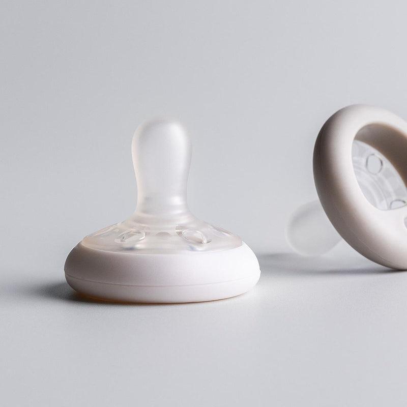 Tommee Tippee Breast Like Orthodontic Soother 0-6 Months 2 Pieces